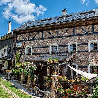 Prodej rodinného domu 200 m² Všechlapy