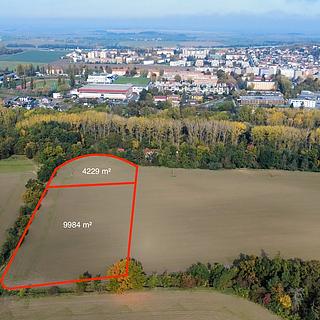 Prodej stavební parcely 3 200 m² Slaný