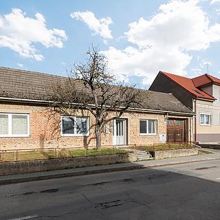Prodej rodinného domu 125 m&sup2; Diváky