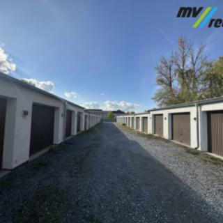 Prodej garáže 17 m² Milovice Mladá, Slepá