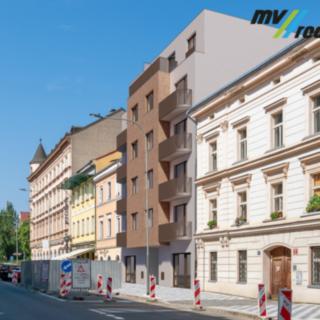 Pronájem ostatního komerčního prostoru 113 m² Praha, Křižíkova