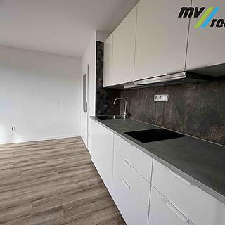 Pronájem bytu 2+kk 32 m² Praha