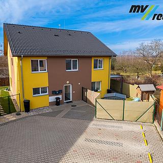 Prodej bytu 3+kk 71 m² Chotětov Hřivno