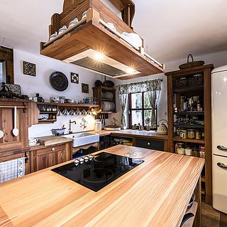 Prodej chalupy 111 m² Plaňany, Komenského