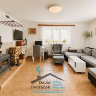 Prodej bytu 2+1 72 m² Stará Paka Karlov