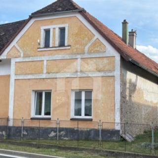 Prodej zemědělské usedlosti 500 m² Doňov
