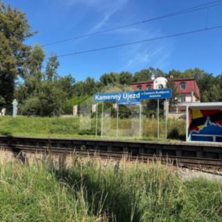 Prodej stavební parcely 633 m² Kamenný Újezd