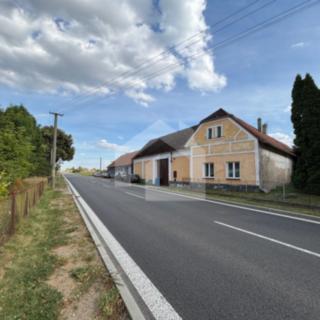 Prodej zemědělské usedlosti 500 m² Doňov