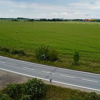 Prodej komerčního pozemku 3 699 m² Brno Tuřany