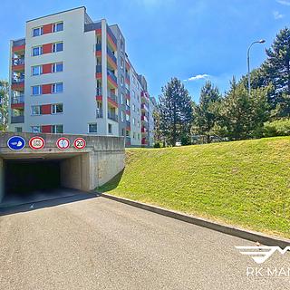 Pronájem parkovacího místa, 10m&sup2;