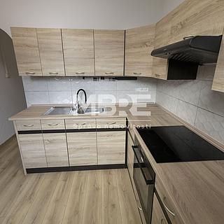 Pronájem bytu 4+1 82 m&sup2; Orlová