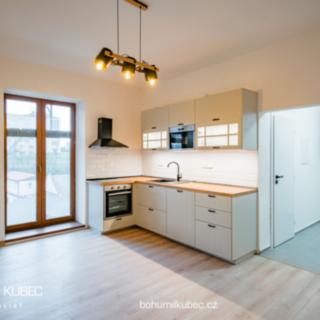 Pronájem bytu 2+kk 50 m² Tábor, Třebízského