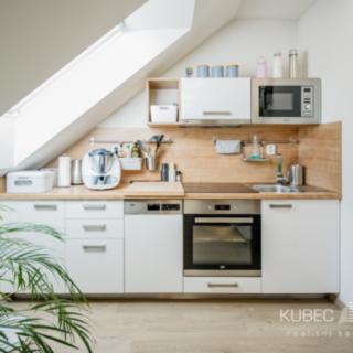 Pronájem bytu 2+kk 60 m² Jindřichův Hradec II, Husova