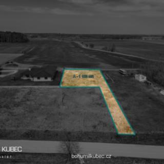 Prodej stavební parcely 1 183 m² Lišov Hůrky
