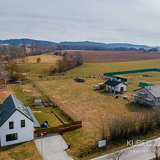 Prodej stavební parcely 2095 m&sup2; Sedlec-Prčice