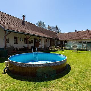 Prodej rodinného domu 284 m&sup2; Skomelno