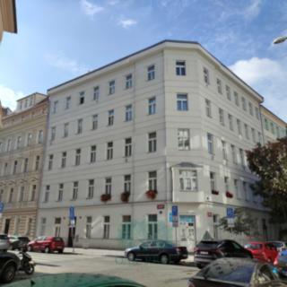 Prodej bytu 2+1 71 m² Praha Vinohrady, Varšavská