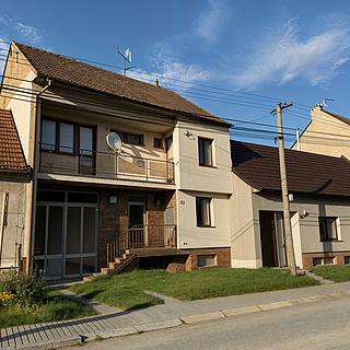 Prodej rodinného domu 150 m&sup2; Lipov