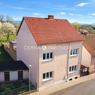 Prodej rodinného domu 265 m² Krupka Soběchleby, Náves