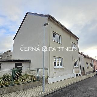 Prodej rodinného domu 265 m² Krupka Soběchleby, Náves