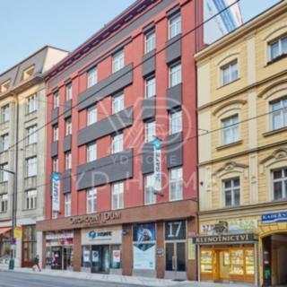 Pronájem kanceláře 514 m² Praha