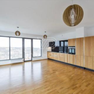 Pronájem bytu 3+kk 97 m² Praha