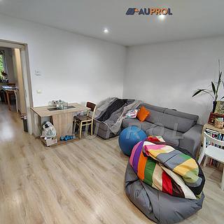 Prodej bytu 3+1 77 m² Nespeky, Benešovská