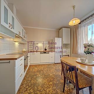 Prodej bytu 4+1 87 m² Jindřichův Hradec V, Kosmonautů