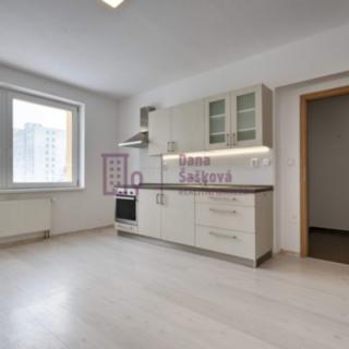 Pronájem bytu 2+kk 48 m² Jindřichův Hradec III, sídliště Vajgar