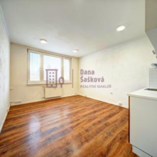 Pronájem bytu 1+kk, garsoniery 25 m² Jindřichův Hradec