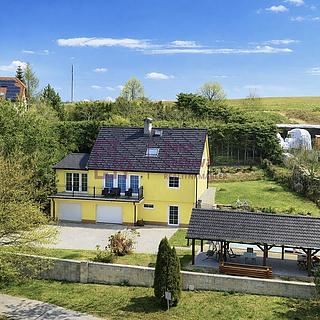 Prodej rodinného domu 313 m² Dačice Bílkov