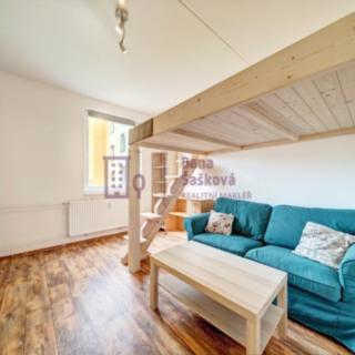 Pronájem bytu 3+1 82 m² Jindřichův Hradec V, Kosmonautů