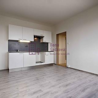 Pronájem bytu 2+kk 31 m&sup2; Jindřichův Hradec