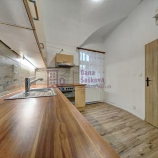 Pronájem bytu 1+1 28 m² Jindřichův Hradec