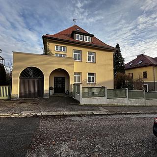 Pronájem bytu 2+1 43 m² Trutnov Střední Předměstí, náměstí Hraničářů