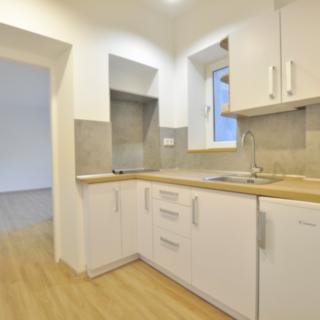Pronájem bytu 1+kk, garsoniery 28 m² Trutnov