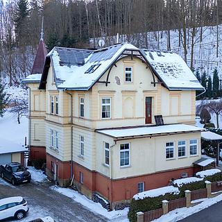 Pronájem bytu 1+kk a garsoniéry 38 m² Trutnov Horní Předměstí, Koncertní