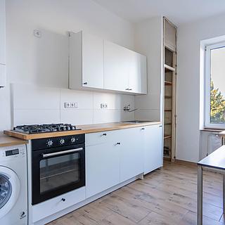 Pronájem bytu 2+1 55 m² Trutnov Kryblice, náměstí Osvobození