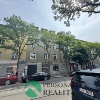 Pronájem obchodu 550 m² Praha