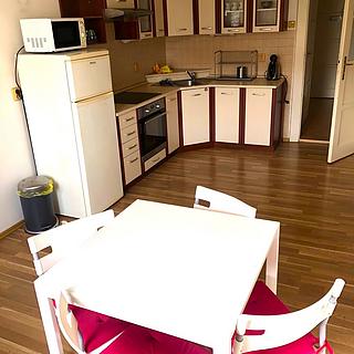 Pronájem bytu 2+kk 45 m² Praha