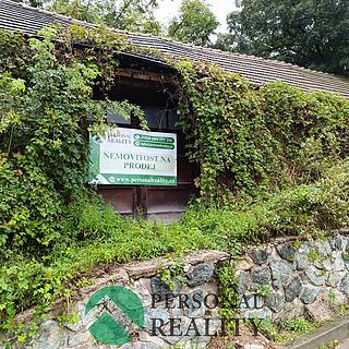 Prodej stavební parcely 1 895 m² Horní Bojanovice