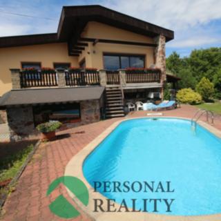 Prodej rodinného domu 225 m² Sazená
