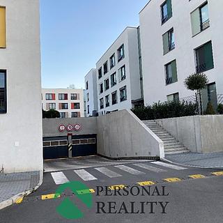 Pronájem parkovacího místa 16 m² Kladno