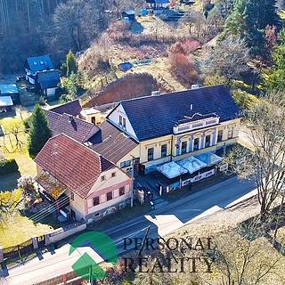 Prodej rodinného domu 253 m² Zvíkovec