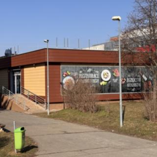 Pronájem obchodu 652 m² Praha