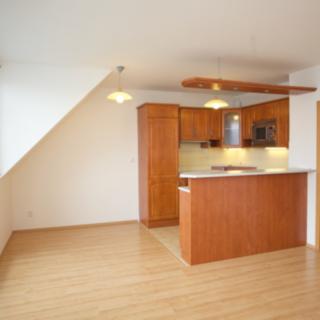 Prodej bytu 4+kk 79 m² Jesenice
