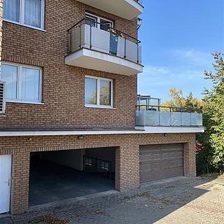 Pronájem parkovacího místa 15 m&sup2; Dolní Břežany