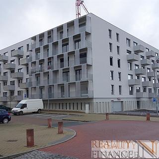 Pronájem bytu 1+kk a garsoniéry 27 m² Plzeň Severní Předměstí, Na Chmelnicích