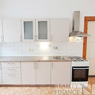 Pronájem bytu 2+1 82 m&sup2; Plzeň