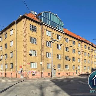 Pronájem bytu 1+1 28 m² České Budějovice 6, Žižkova tř.